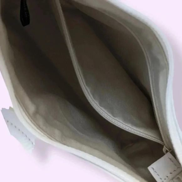 Ann Taylor Loft Small White Purse - Picture 4 of 9